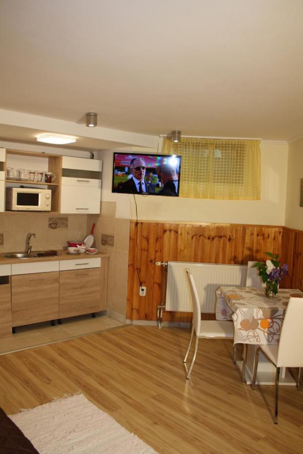 Harmonia Apartmanhaz Hajdúszoboszló Екстериор снимка