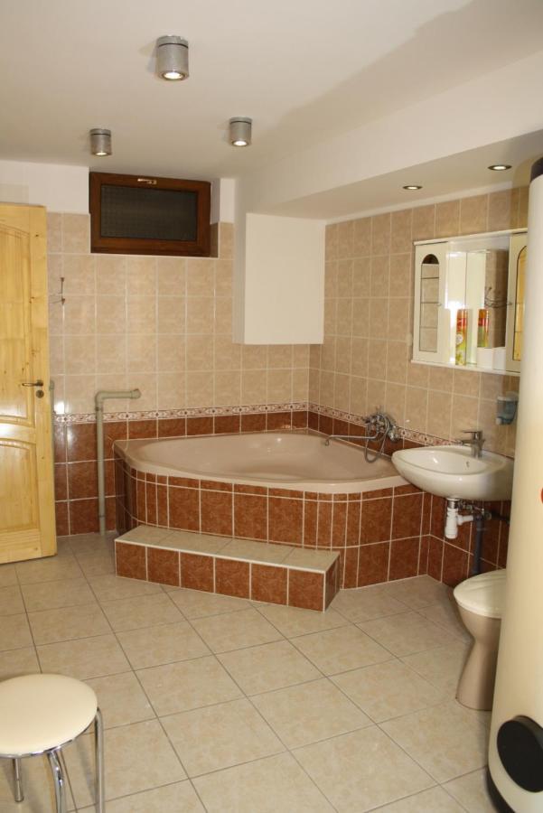Harmonia Apartmanhaz Hajdúszoboszló Екстериор снимка