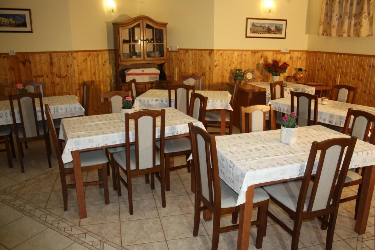 Harmonia Apartmanhaz Hajdúszoboszló Екстериор снимка