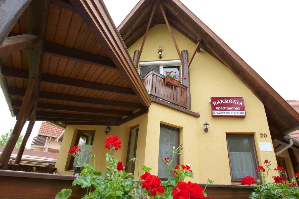Harmonia Apartmanhaz Hajdúszoboszló Екстериор снимка